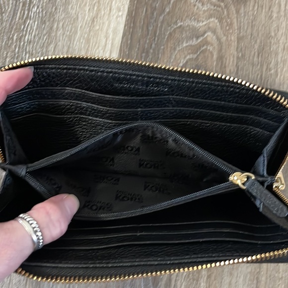 BNWOT Michael Kors Wallet - Picture 5 of 5